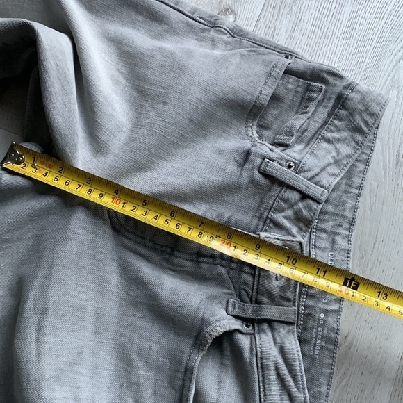 Old Navy Curvy High-Waisted Button-Fly O.G.‎ Straight Cut-Off Jeans Size 2 gray - Picture 12 of 14